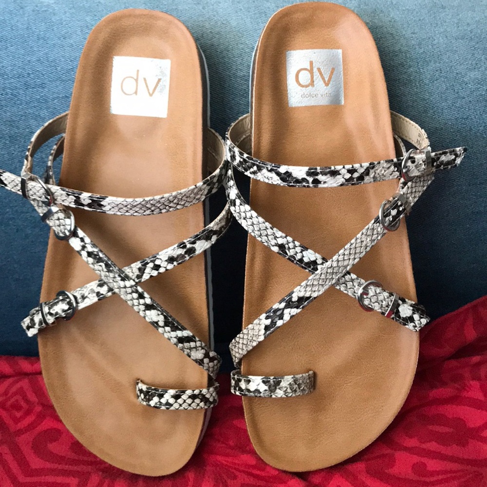 Dolce Vita size sandals   6.5